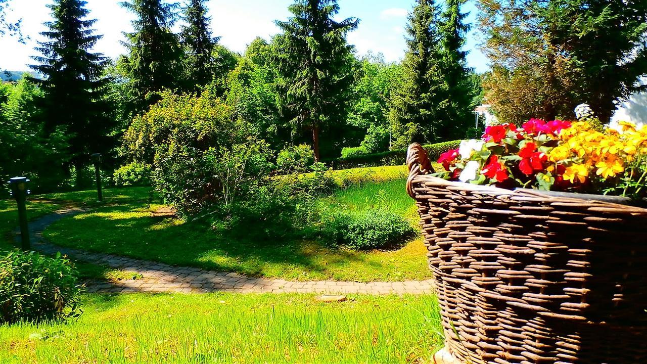 Pension Waldfriede Bad Tatzmannsdorf Bagian luar foto