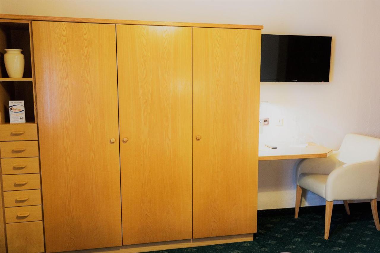 Pension Waldfriede Bad Tatzmannsdorf Bagian luar foto